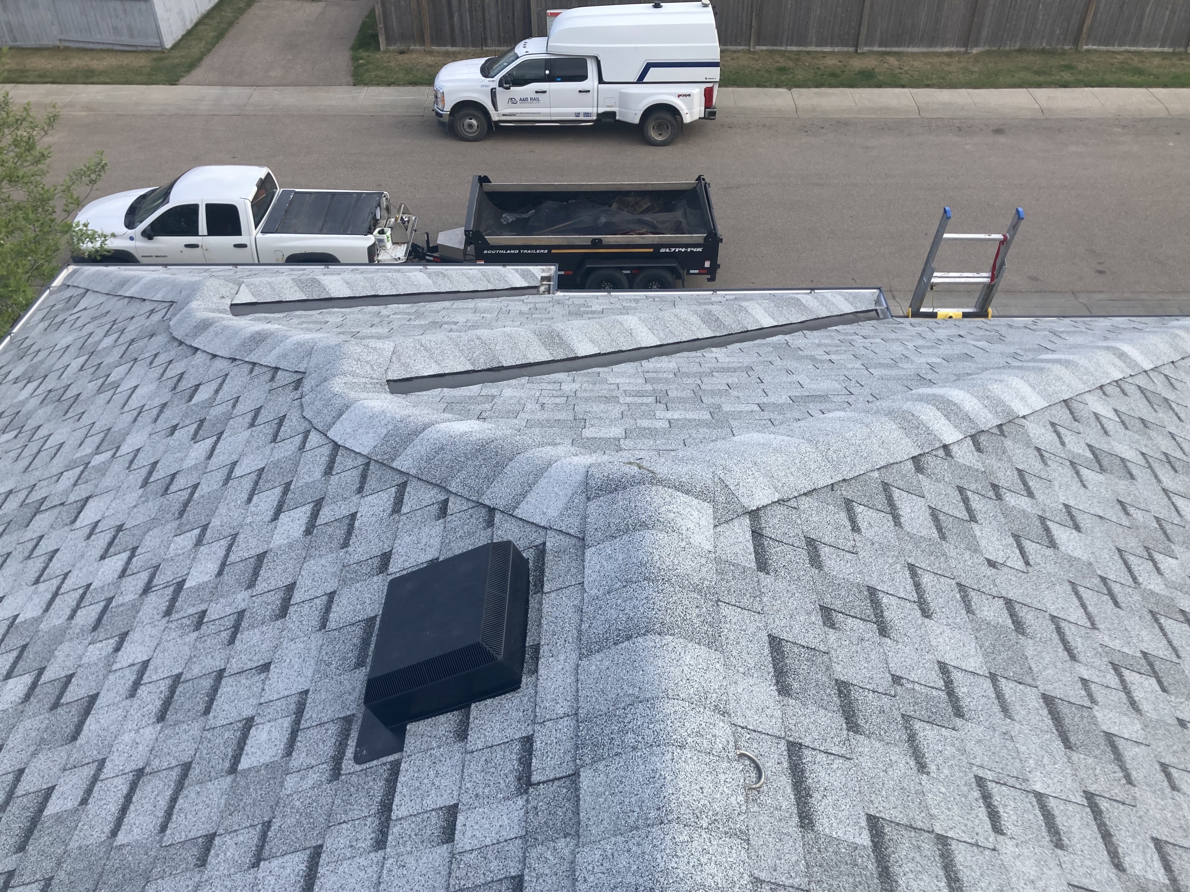 Replacing rotted sheathing under shingles